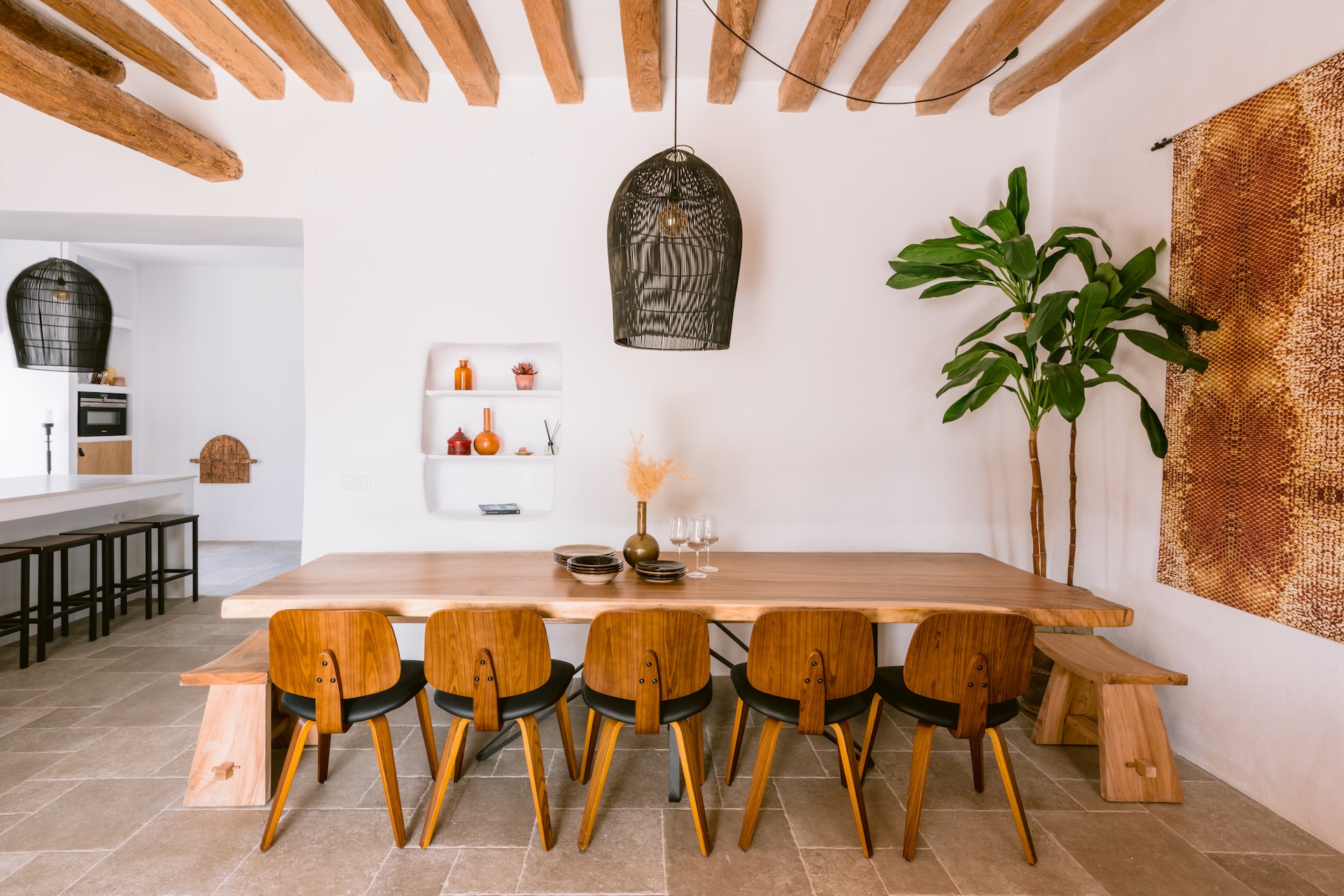 Resa Estates finca sale koop ibiza Jorge dining.jpg